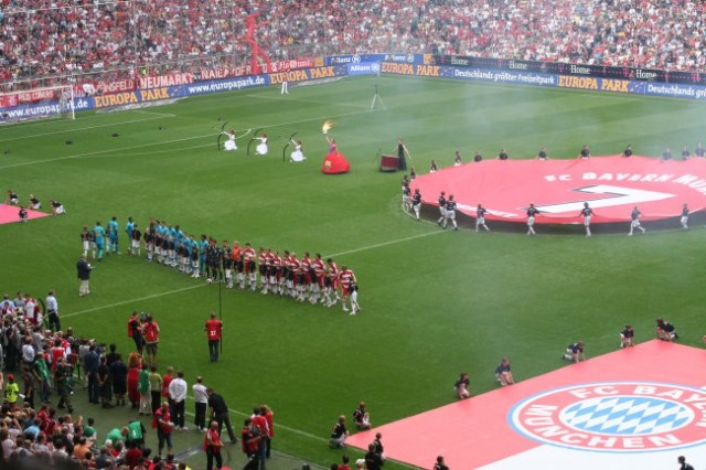 Mehmet Scholl - poslovilna tekma Bayern: Barc - foto