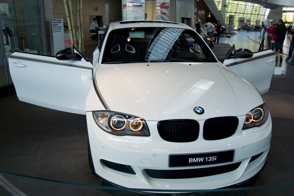 BMW Welt 20.4.2009 - foto povečava
