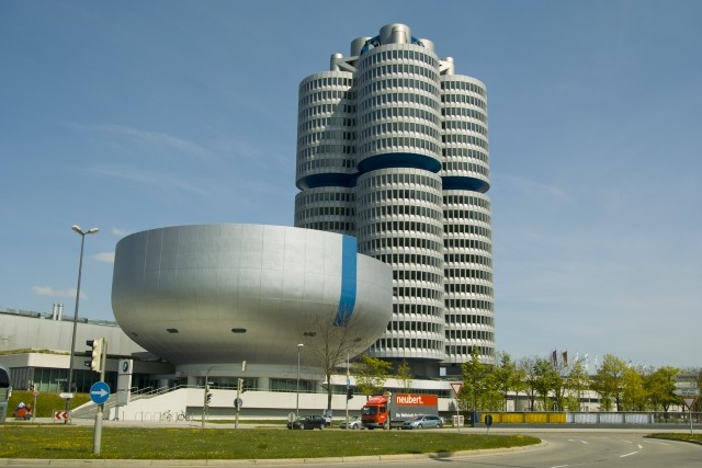 BMW Welt 20.4.2009 - foto