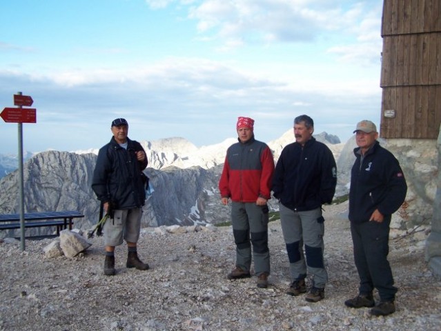 TRIGLAV 2006 - 21. SPOMINSKI POHOD NA TRIGLAV - foto