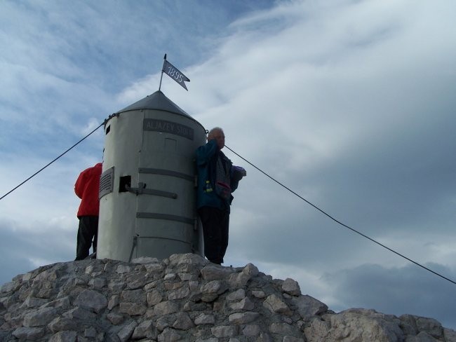 TRIGLAV 2006 - 21. SPOMINSKI POHOD NA TRIGLAV - foto povečava