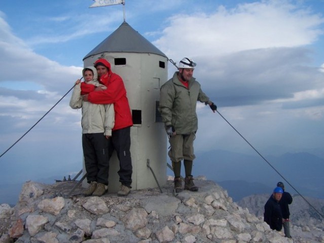 TRIGLAV 2006 - 21. SPOMINSKI POHOD NA TRIGLAV - foto