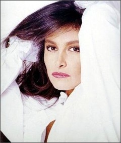 Daniela Romo - Doña Juana - foto povečava