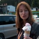 Janetka - ko se ne more upreti sladoledu ....... kjub  ceni !