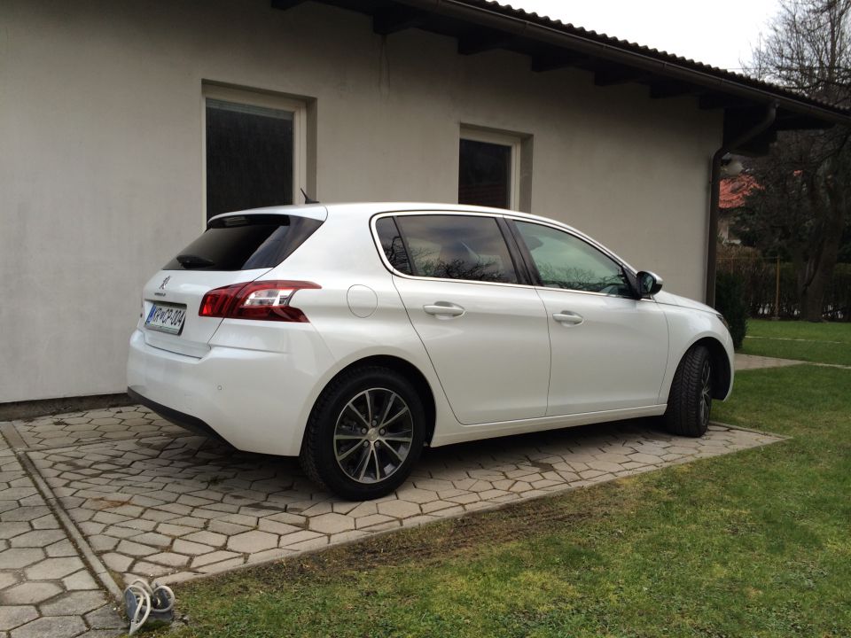 Peugeot 308 - foto povečava