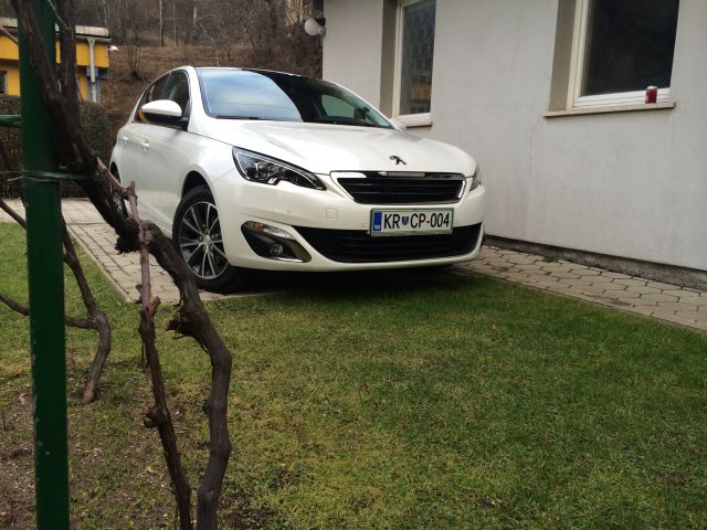 Peugeot 308 - foto