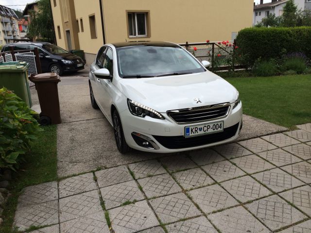 Peugeot 308 - foto