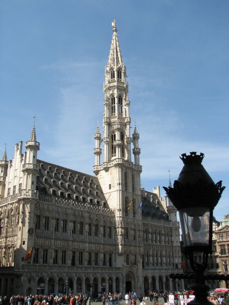 Bruselj 8