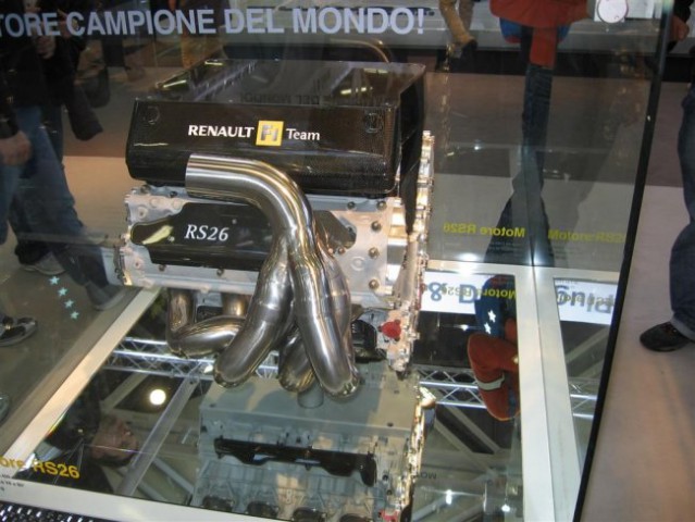 Je taka mašina v Meganu R26?(hec)
zmagovalni motor sezone 2006