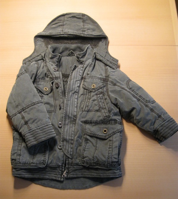 Zimska jakna M & S, 4-5 let, skoraj nič nošena. 12 €