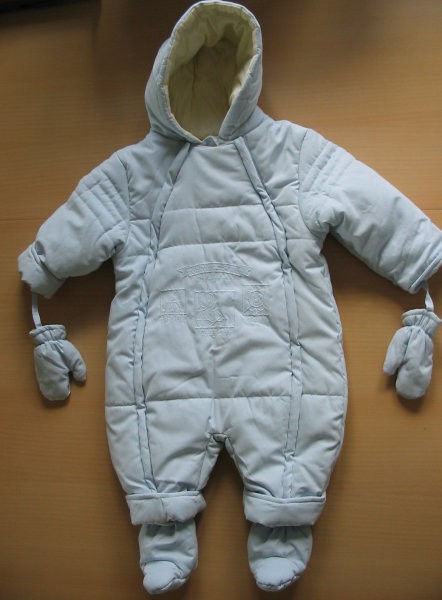 Zimski pajac nov, nerabljen, 12 m. - 10 €