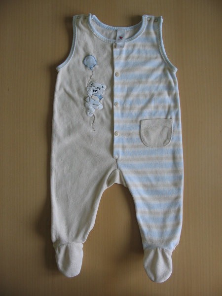 Pajac, bež-sv. moder, pliš, C&A, št. 74 - 1,5 €