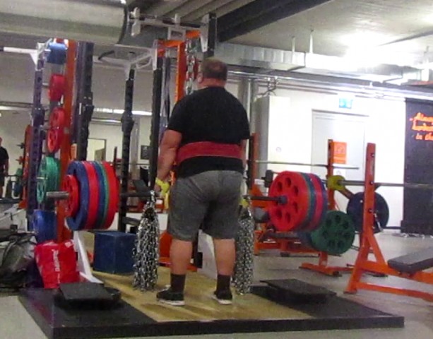 Deadlift variation