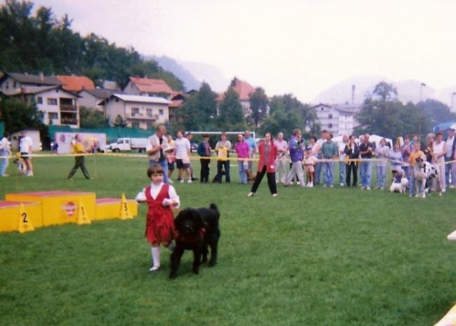 CAC TRBOVLJE, 25.08.1996
REVIJA OTROK IN PES