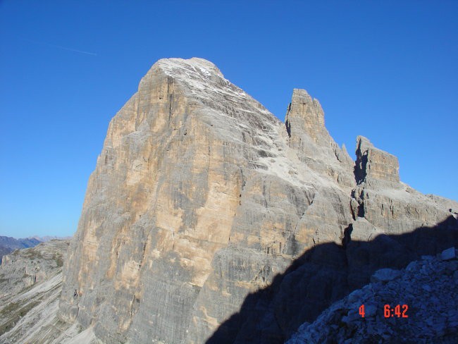 Tofana di Rozes iz poti na Punto Anno.
