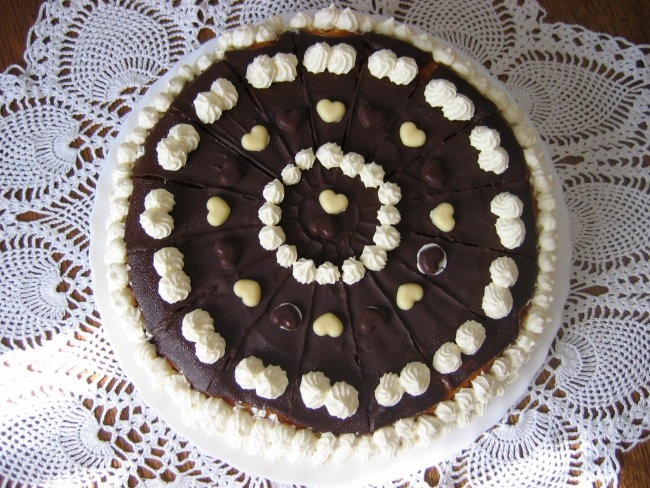 Marmeladna torta s čokoladnim oblivom