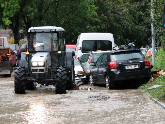 Poplave07 - foto povečava