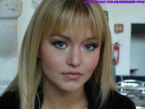 Vick- Angelique Boyer - foto