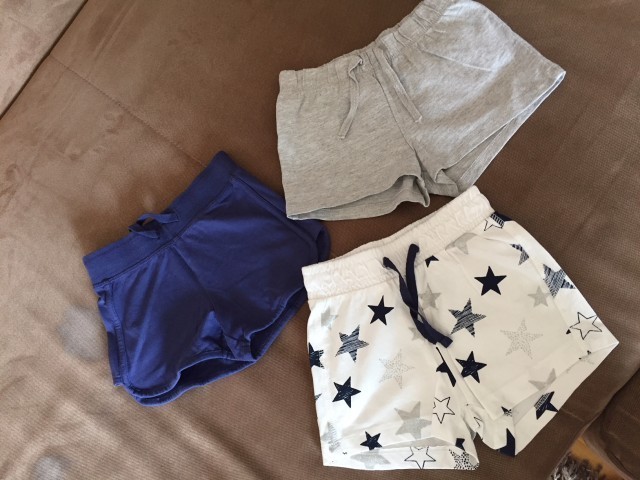 OVS, H&M kratke hlače št. 104, komplet 4 eur