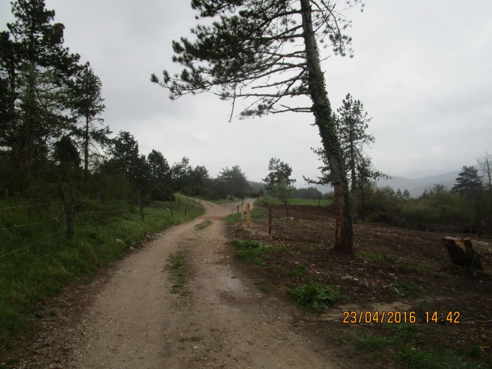 SVETA TROJICA - PIVKA 23.4.2016 - foto povečava