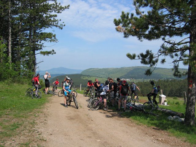 Obronki Snežniških gozdov 10.5.2009 - foto