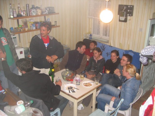 žur na Cresu in Lošinju (1. maj 2006) - foto