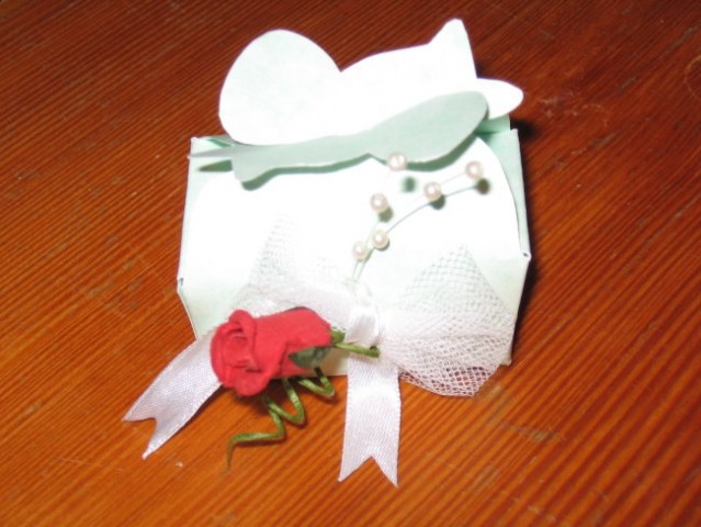 Škatlica za konfete (poročna)
