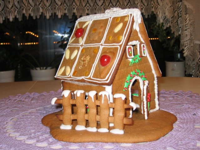 Medena hiška 2005