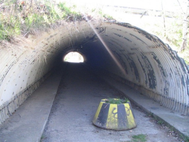Tekaški tunel!