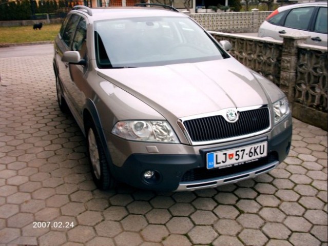 Škoda Octavia Scout - foto