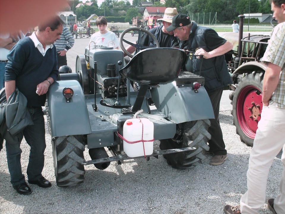 Oldtajmerji-komenda 2009 - foto povečava