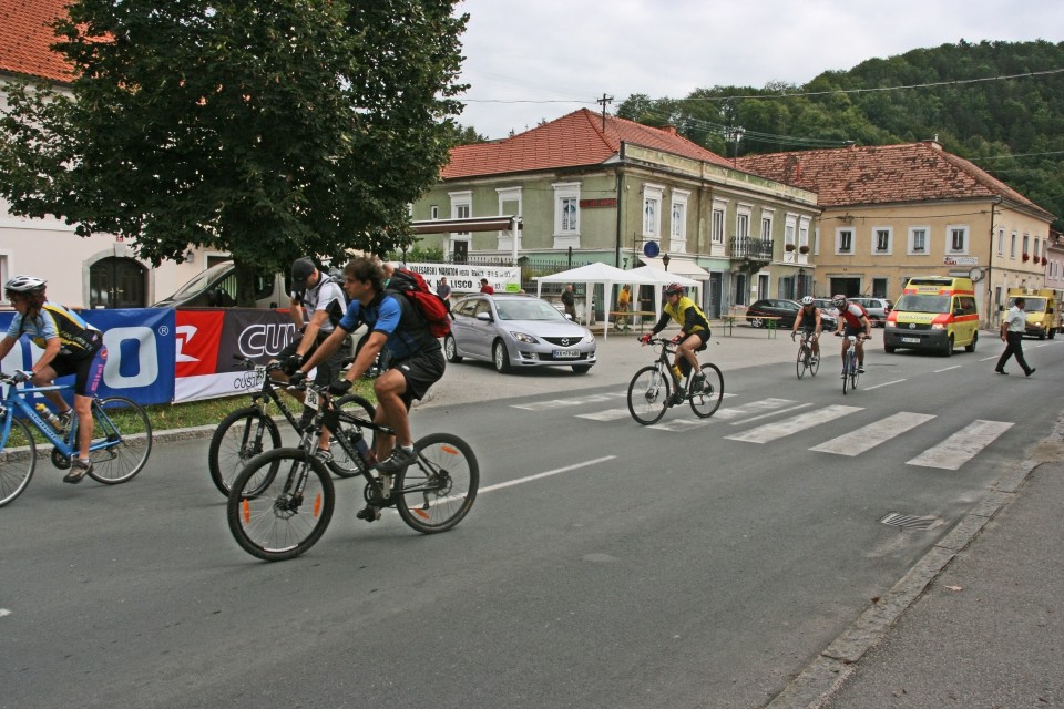 samo še rešilc je za nami