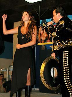 Marlene Favela - Esmeralda Sánchez de Moncada - foto