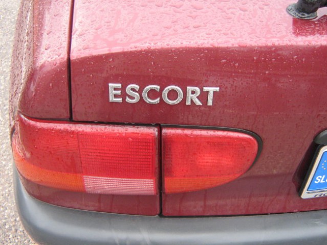 Ford Escort Coupe - foto