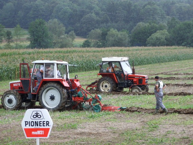 Tekmovanje v oranju - foto povečava