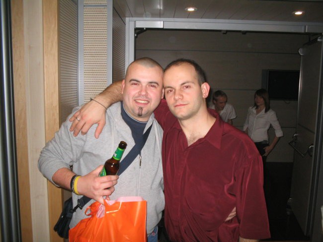 Božična zabava 2007 - Uroš & Mirsad

HOTEL DOMINA