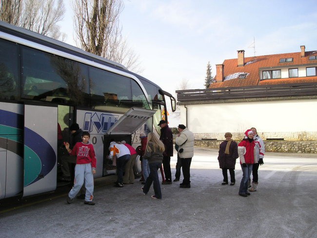 Izlet za otroke v božičnem času (22.12.2007)  - foto povečava