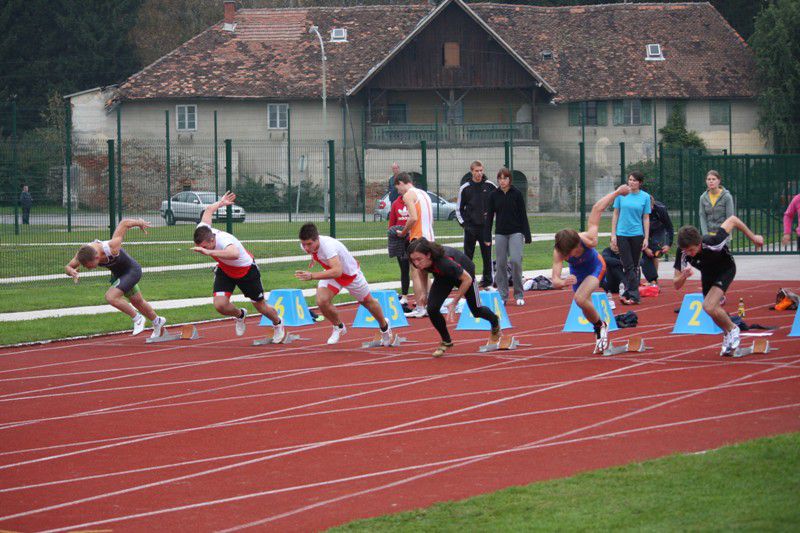 2010_10_13 ekipno DP za SŠ v atletiki - foto povečava
