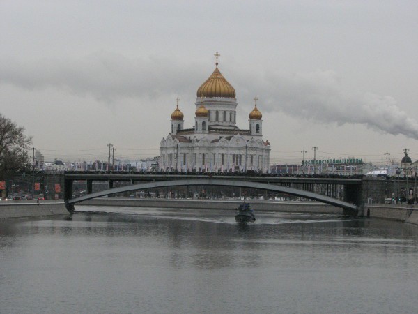 Na novo zgrajena katedrala of Christ the Savior.