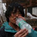 Onishi in zadnji požirki žganja.