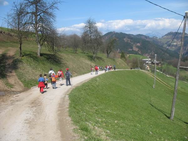 sledil je še spust do Praprotnega 