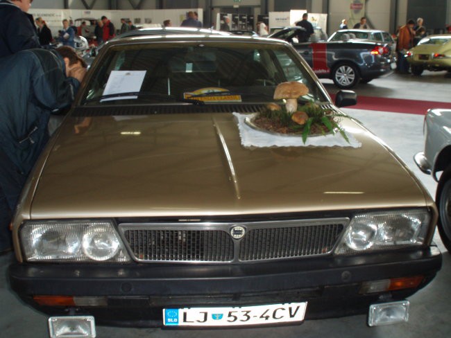 Starodobnik land rover - foto povečava